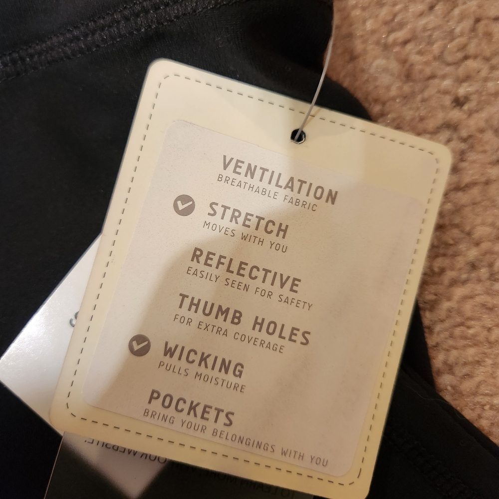 Thread 4 Thought - Capri Performance Legging - Picture 5 of 8